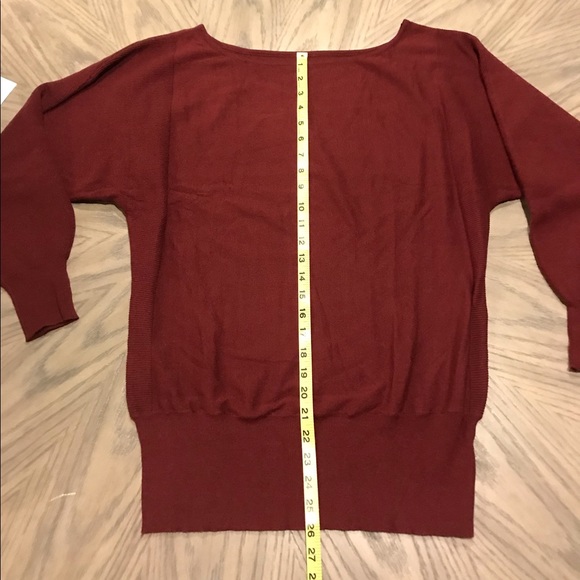 Off the shoulder oversized sweater - Picture 5 of 9